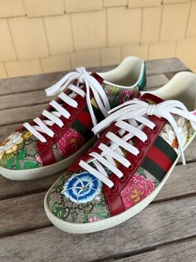 Gucci Ace Blooms GG Supreme Floral Sneakers 36.5 6.5 Full set w/box